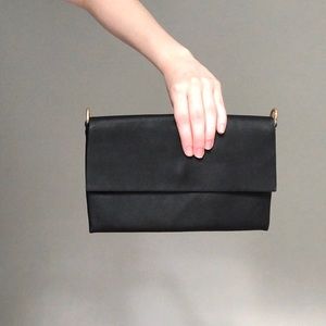 (XXI Forever) Black Rectangle Clutch